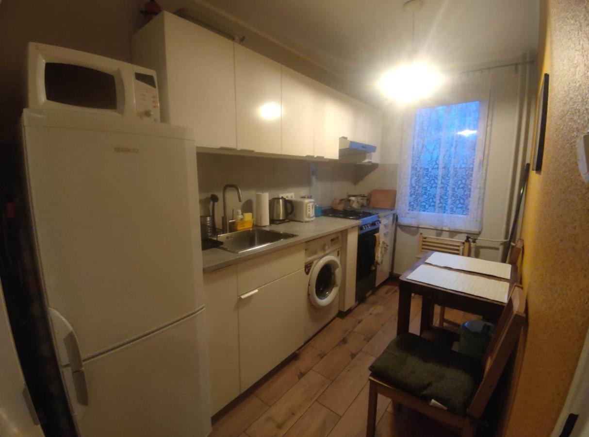 U Cioci Lutki Urocze Mieszkanie Z Balkonem Krakau Exterior foto